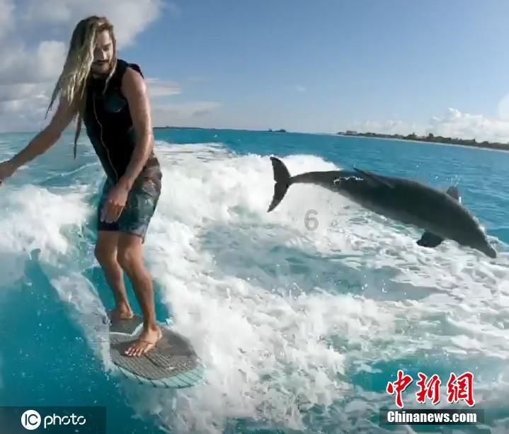 谷歌清华夫妇后续，周围熟人相继发声，撕开精英的光鲜外表